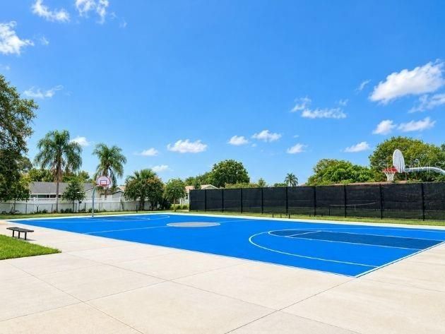 For Sale: $375,000 (4 beds, 2 baths, 1509 Square Feet)
