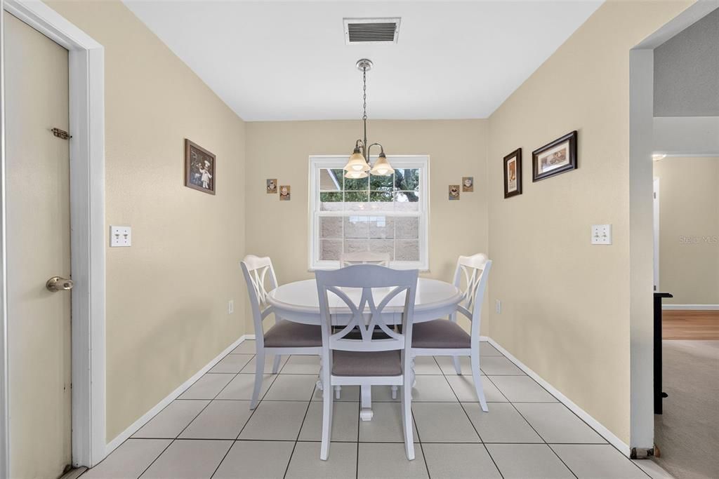 For Sale: $375,000 (4 beds, 2 baths, 1509 Square Feet)