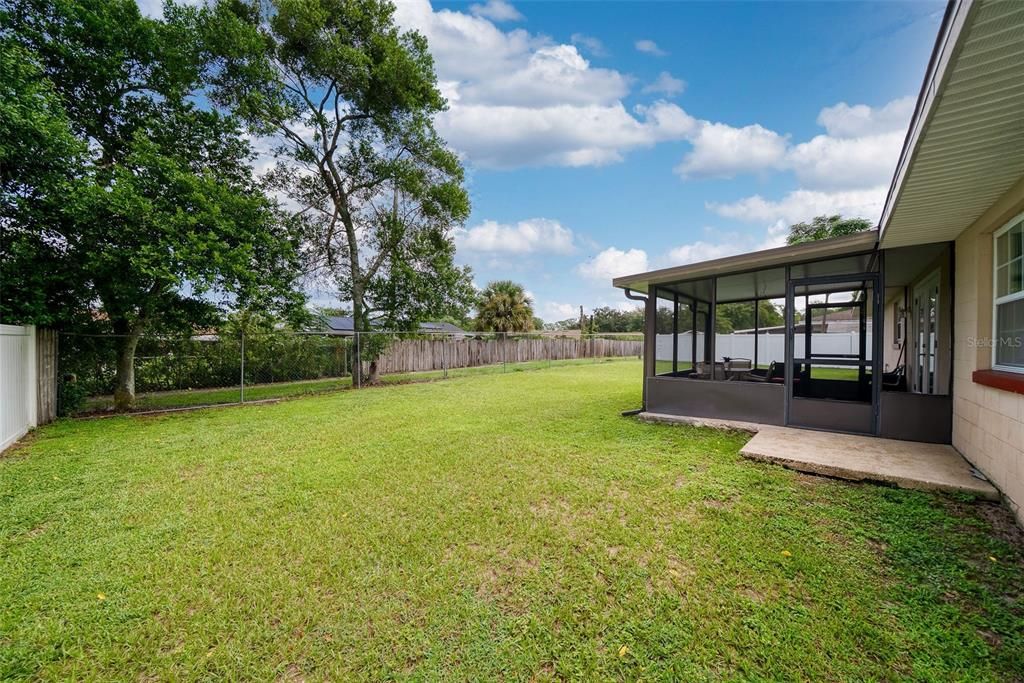 For Sale: $375,000 (4 beds, 2 baths, 1509 Square Feet)