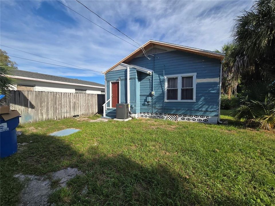 待售: $399,000 (4 贝兹, 2 浴室, 1448 平方英尺)