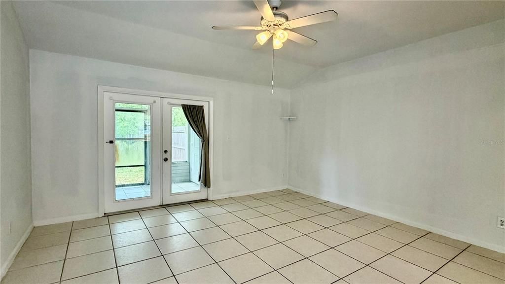 For Rent: $1,595 (2 beds, 1 baths, 850 Square Feet)