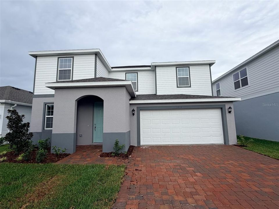 Recently Sold: $431,249 (5 beds, 3 baths, 2755 Square Feet)