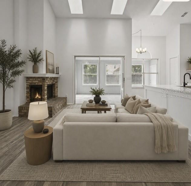 For Sale: $425,000 (4 beds, 2 baths, 2565 Square Feet)