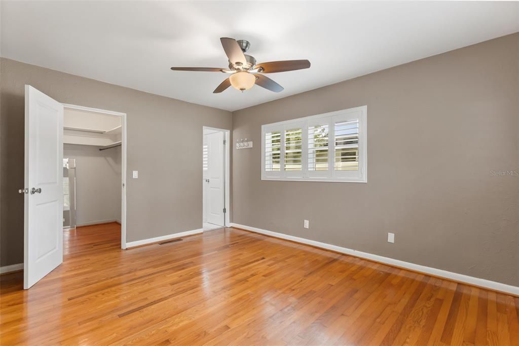 For Sale: $540,000 (3 beds, 2 baths, 1717 Square Feet)