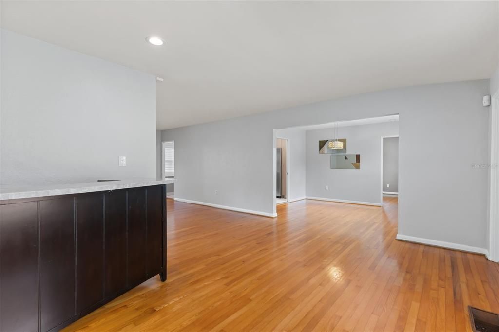For Sale: $540,000 (3 beds, 2 baths, 1717 Square Feet)