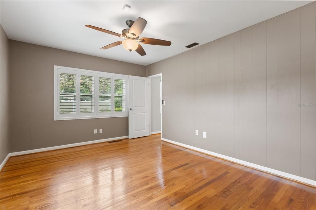 For Sale: $540,000 (3 beds, 2 baths, 1717 Square Feet)