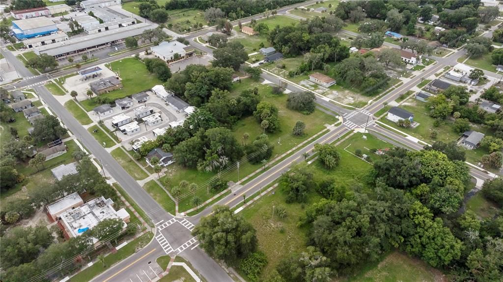 На продажу: $475,000 (1.10 acres)