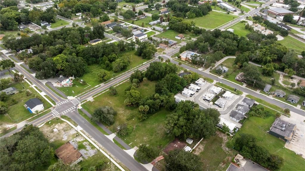 На продажу: $475,000 (1.10 acres)