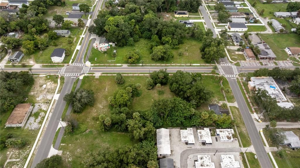 На продажу: $475,000 (1.10 acres)