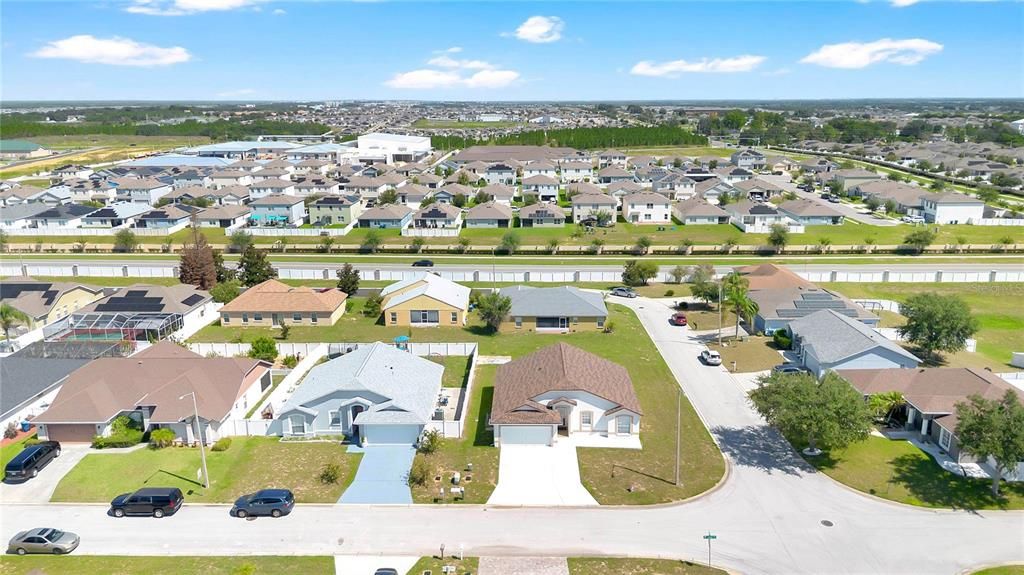 На продажу: $289,900 (3 спален, 2 ванн, 1456 Квадратных фут)