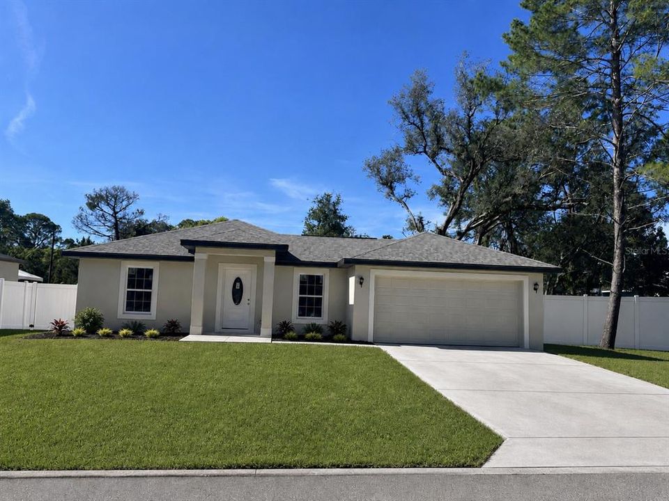 For Sale: $289,900 (3 beds, 2 baths, 1088 Square Feet)