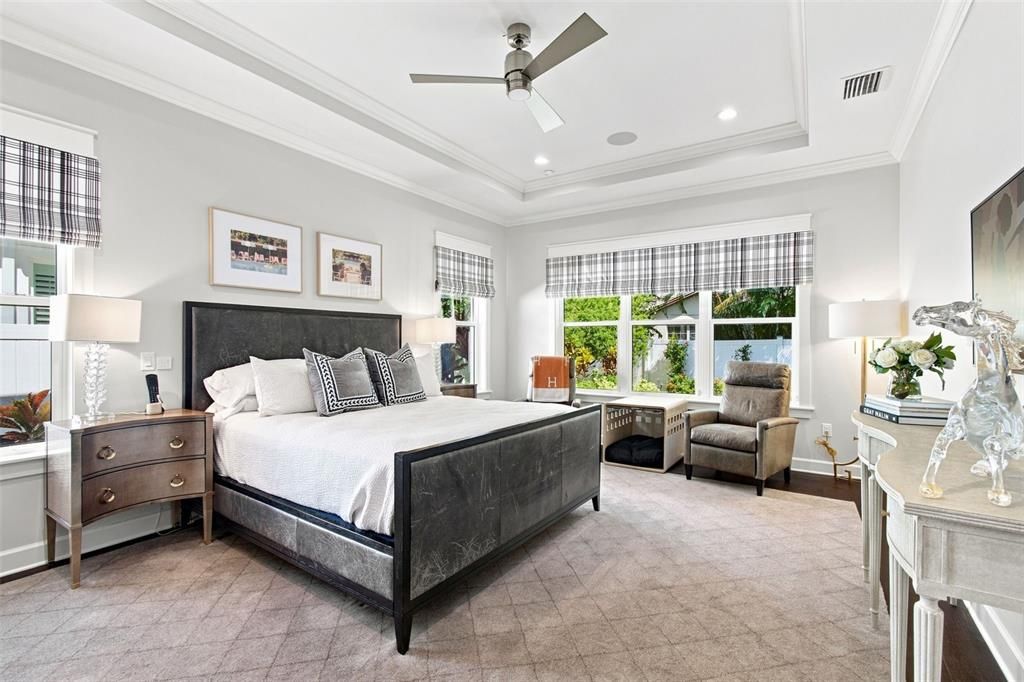 Activo con contrato: $2,495,000 (5 camas, 5 baños, 4110 Pies cuadrados)