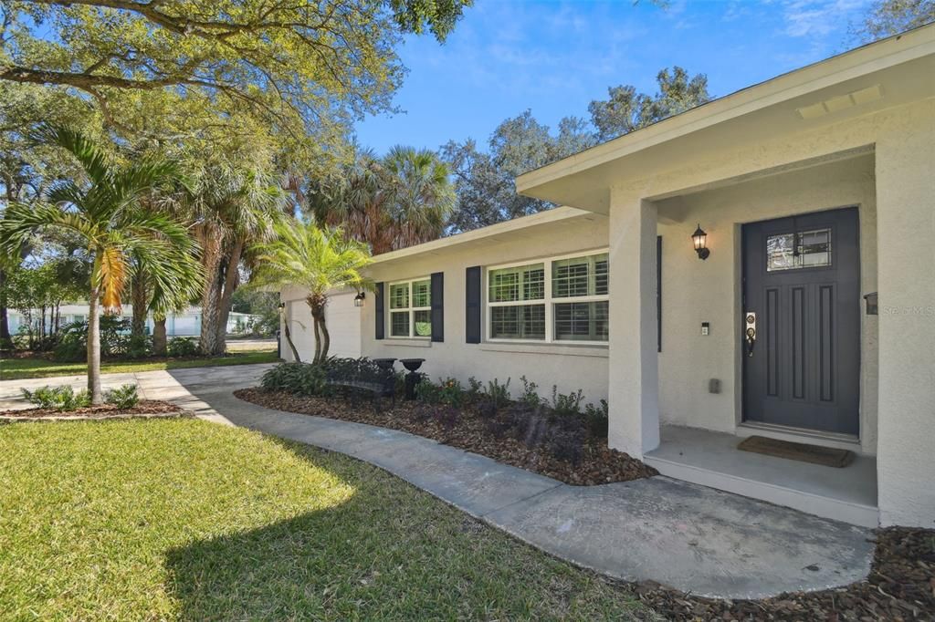 For Rent: $5,250 (4 beds, 3 baths, 2562 Square Feet)