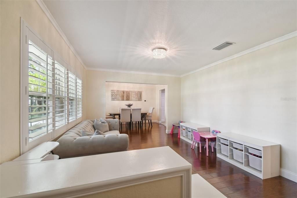 For Rent: $5,250 (4 beds, 3 baths, 2562 Square Feet)