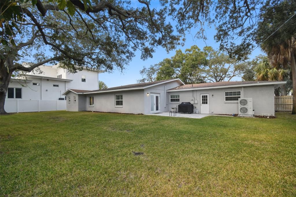 For Rent: $5,250 (4 beds, 3 baths, 2562 Square Feet)