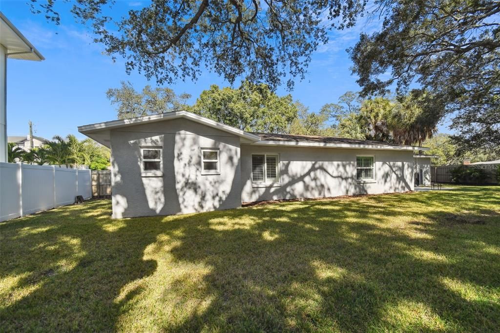 For Rent: $5,250 (4 beds, 3 baths, 2562 Square Feet)