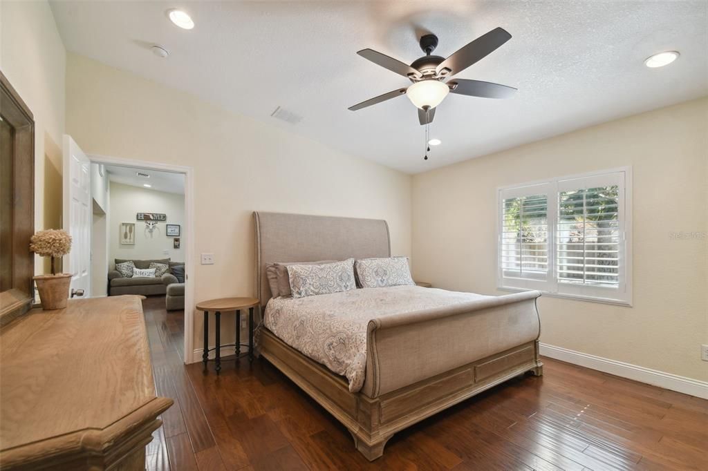 For Rent: $5,250 (4 beds, 3 baths, 2562 Square Feet)