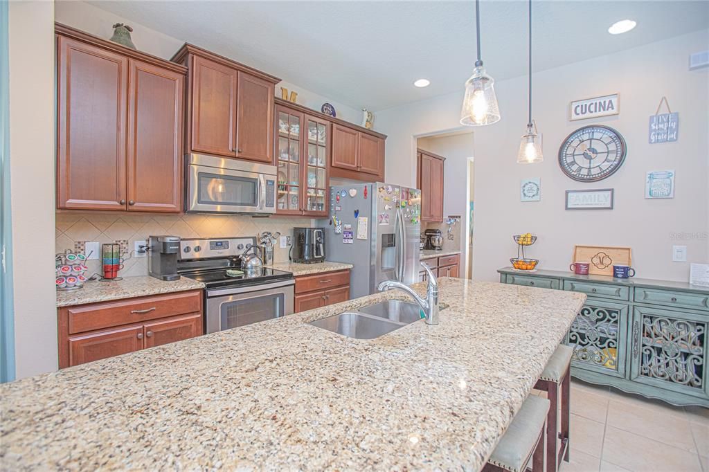 En Venta: $399,000 (3 camas, 2 baños, 1812 Pies cuadrados)