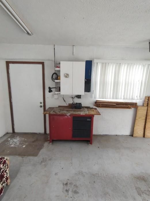 For Rent: $1,750 (3 beds, 2 baths, 1485 Square Feet)