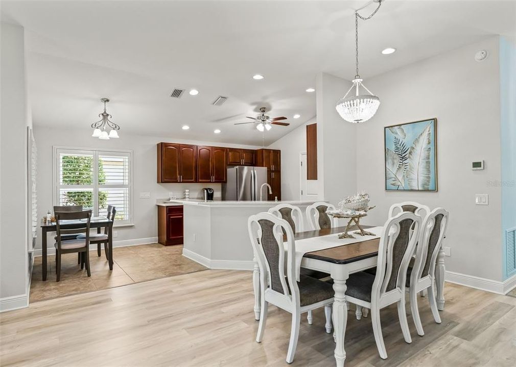 For Sale: $338,900 (3 beds, 2 baths, 1619 Square Feet)