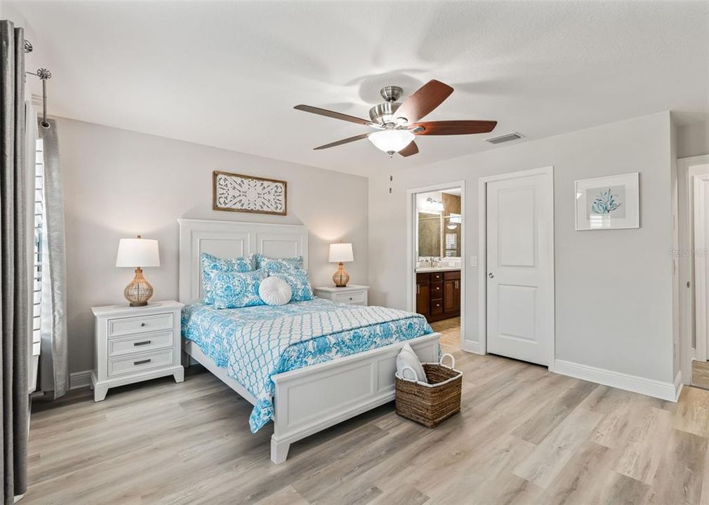 For Sale: $338,900 (3 beds, 2 baths, 1619 Square Feet)