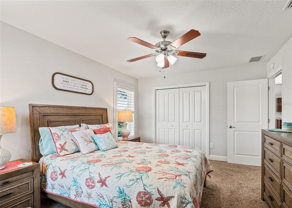 For Sale: $338,900 (3 beds, 2 baths, 1619 Square Feet)