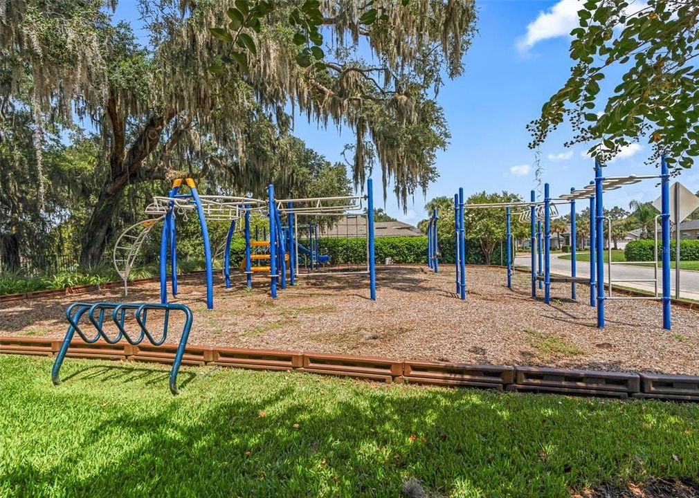For Sale: $338,900 (3 beds, 2 baths, 1619 Square Feet)