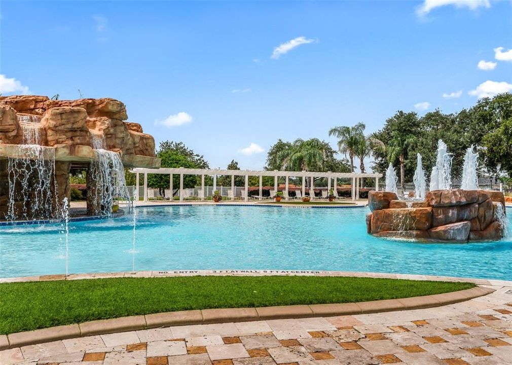 For Sale: $338,900 (3 beds, 2 baths, 1619 Square Feet)