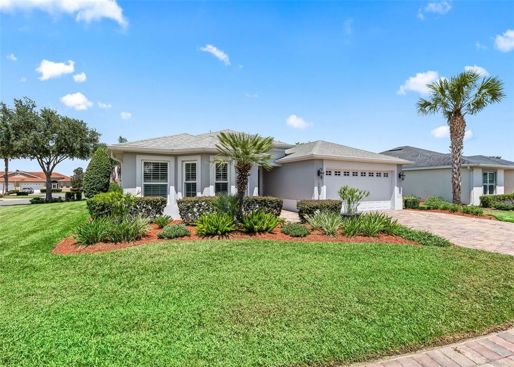 For Sale: $338,900 (3 beds, 2 baths, 1619 Square Feet)