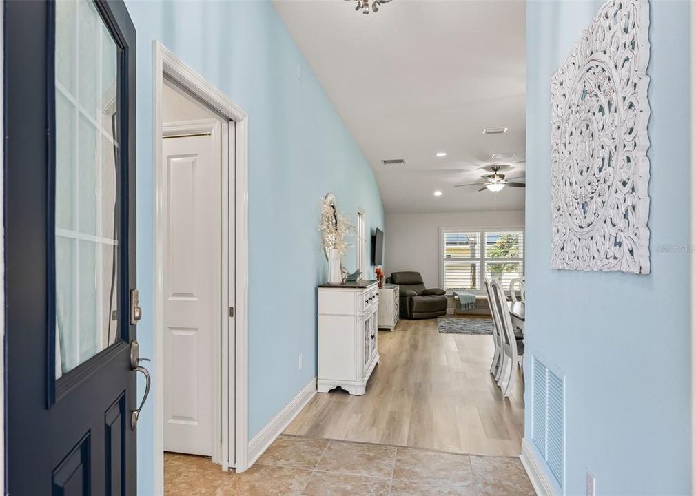 For Sale: $338,900 (3 beds, 2 baths, 1619 Square Feet)
