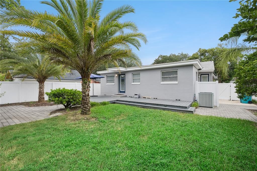 For Sale: $664,900 (3 beds, 2 baths, 2001 Square Feet)