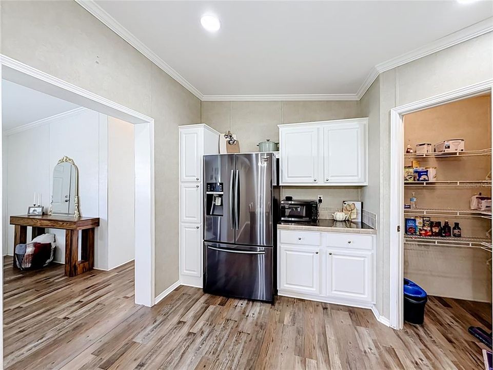For Sale: $219,900 (3 beds, 2 baths, 1296 Square Feet)