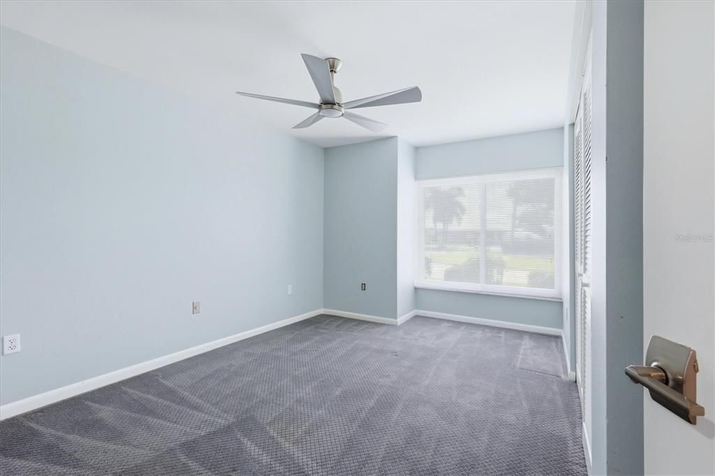 Active With Contract: $279,500 (2 beds, 2 baths, 1243 Square Feet)