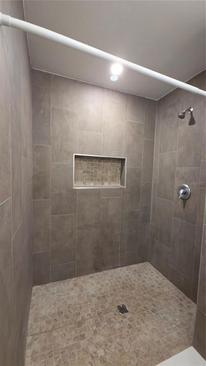 В аренду: $1,950 (3 спален, 2 ванн, 1864 Квадратных фут)