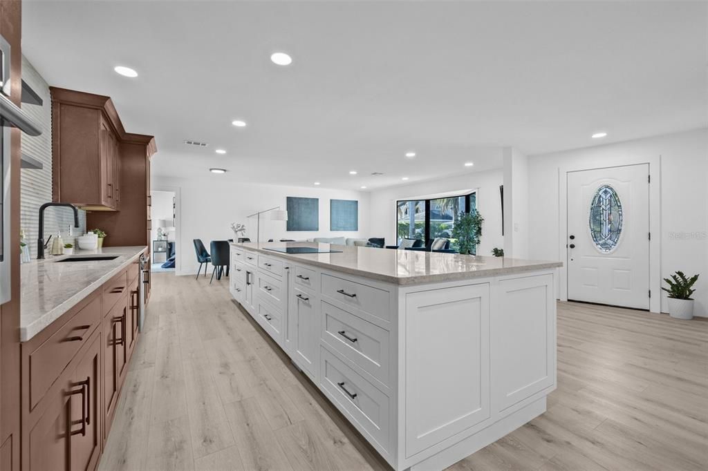 En Venta: $799,900 (3 camas, 2 baños, 1778 Pies cuadrados)