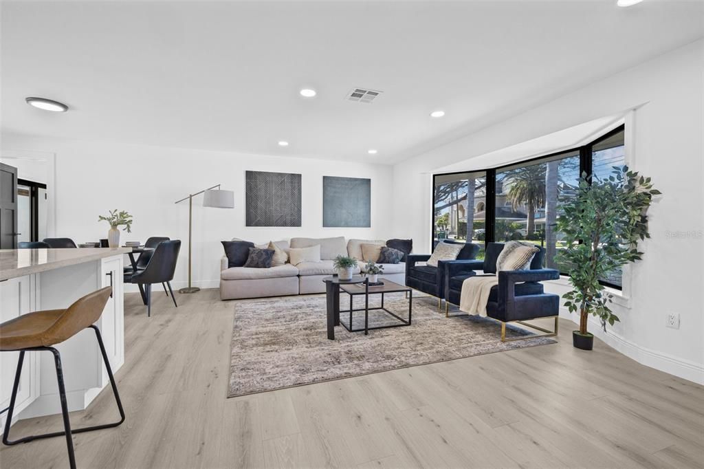 En Venta: $799,900 (3 camas, 2 baños, 1778 Pies cuadrados)