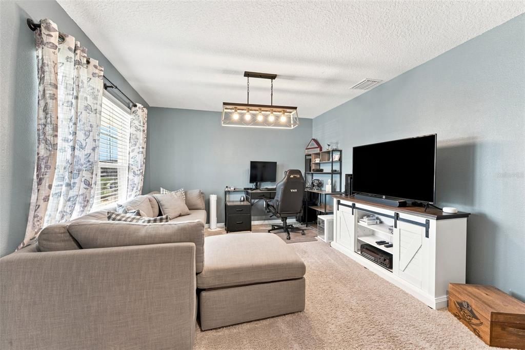 For Sale: $374,900 (5 beds, 3 baths, 2605 Square Feet)