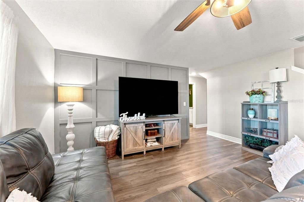 For Sale: $374,900 (5 beds, 3 baths, 2605 Square Feet)