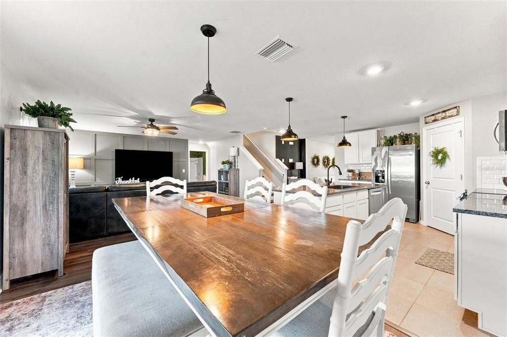 For Sale: $374,900 (5 beds, 3 baths, 2605 Square Feet)
