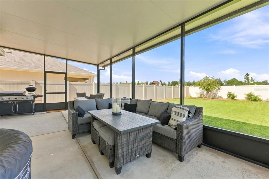 For Sale: $374,900 (5 beds, 3 baths, 2605 Square Feet)
