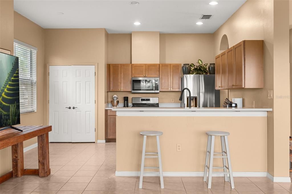 For Sale: $440,000 (3 beds, 2 baths, 1961 Square Feet)