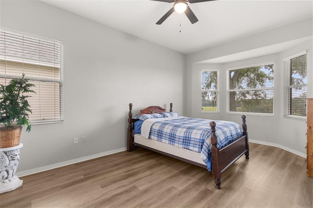 For Sale: $440,000 (3 beds, 2 baths, 1961 Square Feet)