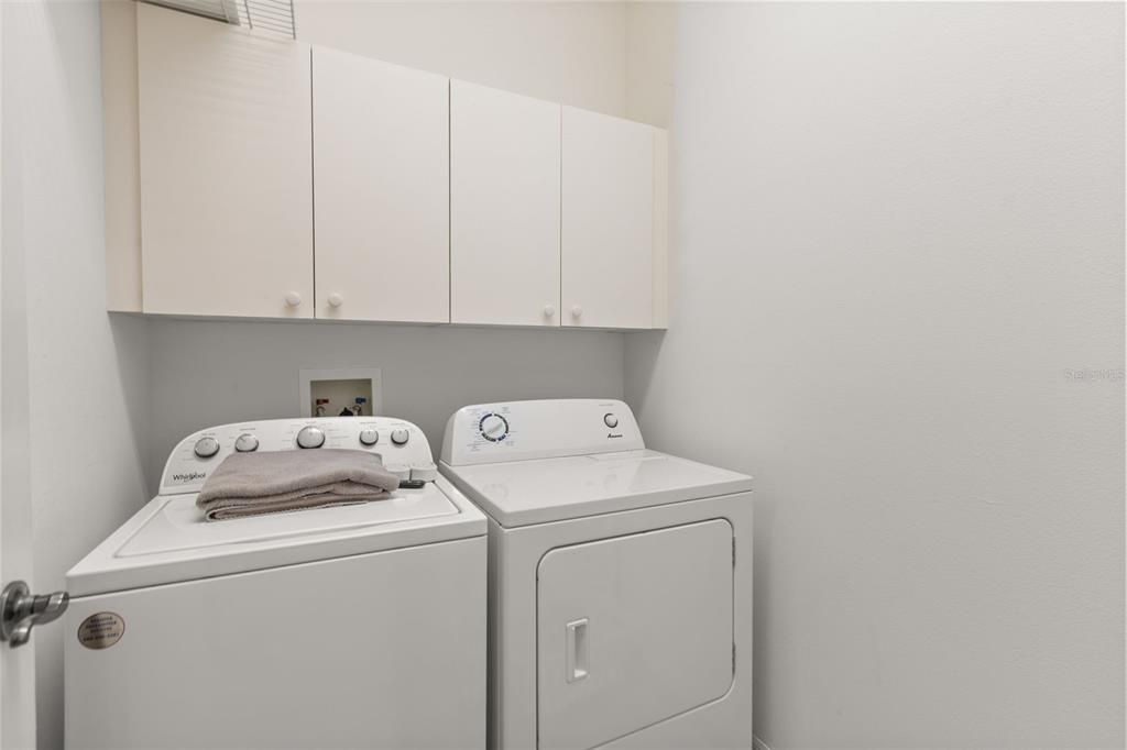 For Sale: $440,000 (3 beds, 2 baths, 1961 Square Feet)
