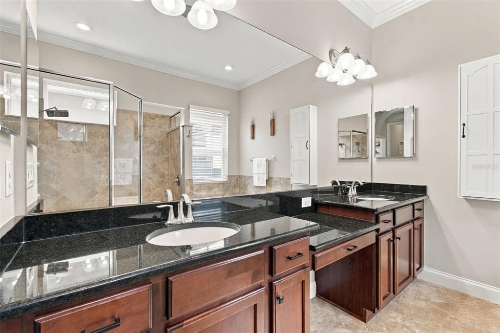 En Venta: $825,000 (4 camas, 3 baños, 3227 Pies cuadrados)