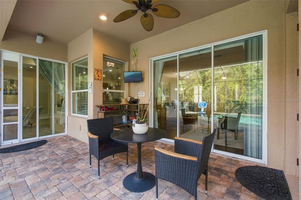 En Venta: $825,000 (4 camas, 3 baños, 3227 Pies cuadrados)