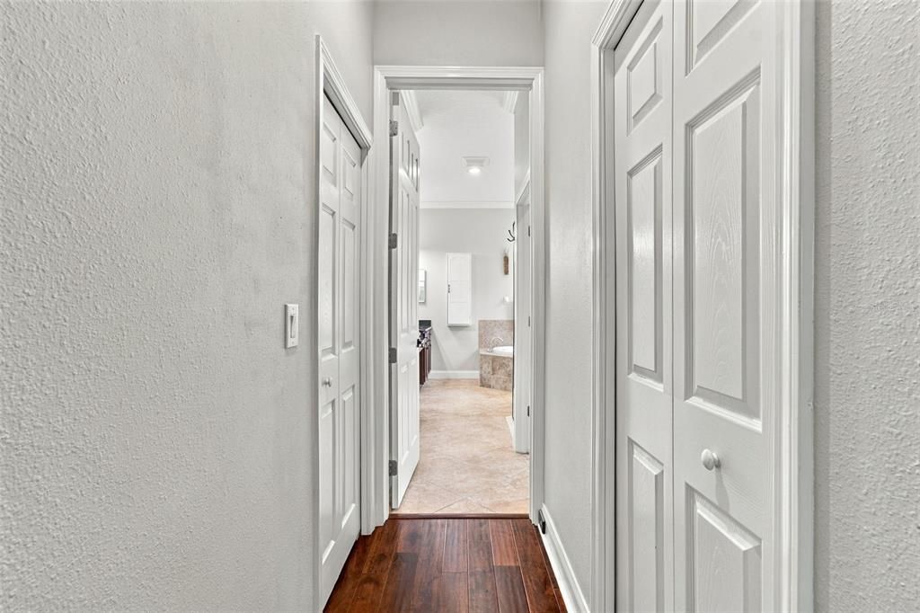 En Venta: $825,000 (4 camas, 3 baños, 3227 Pies cuadrados)