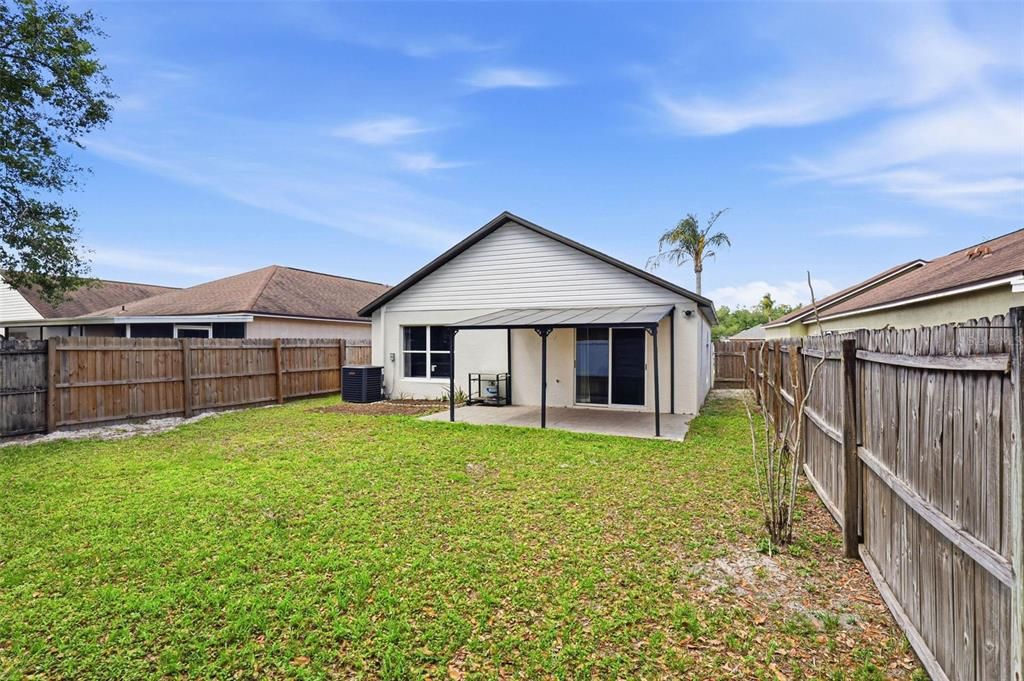 For Rent: $2,350 (3 beds, 2 baths, 1233 Square Feet)