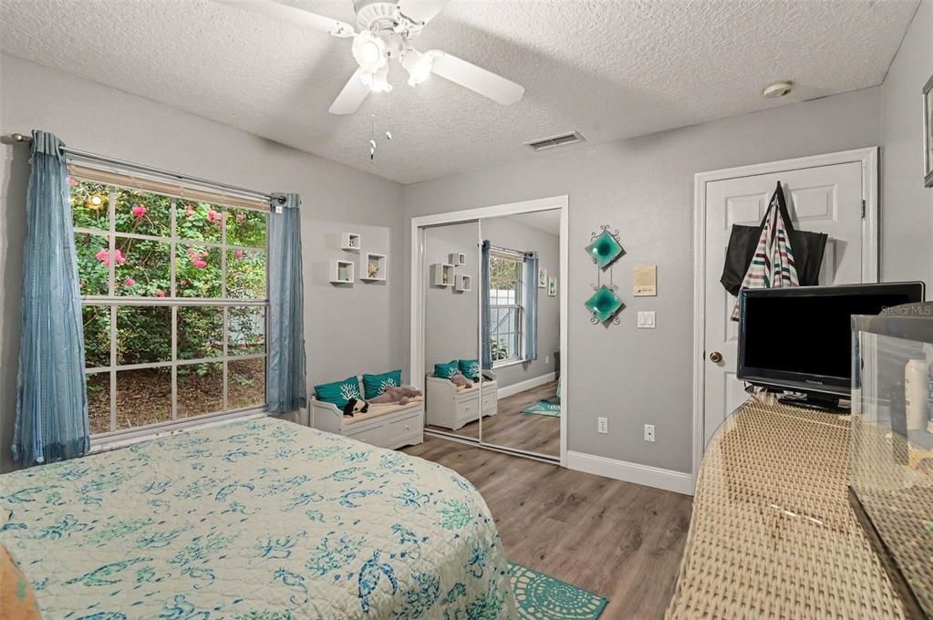 For Sale: $465,000 (3 beds, 3 baths, 2208 Square Feet)