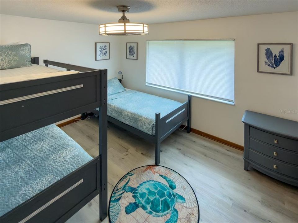 For Sale: $371,500 (3 beds, 2 baths, 1486 Square Feet)