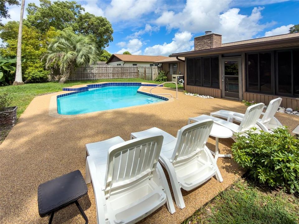 For Sale: $371,500 (3 beds, 2 baths, 1486 Square Feet)